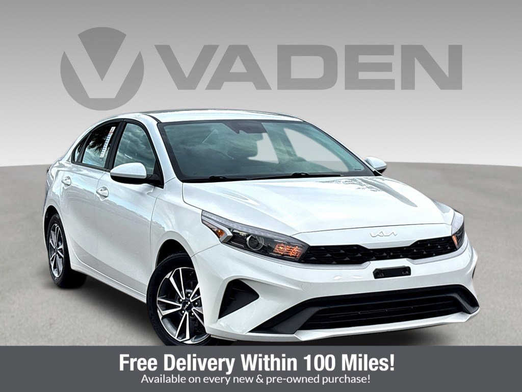 Used 2023 Kia Forte LXS Sedan