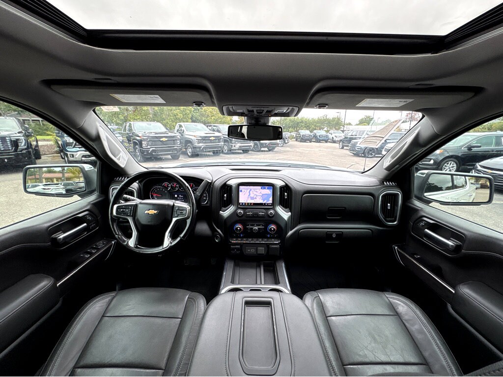 2019 Chevrolet Silverado 1500 LTZ photo 3