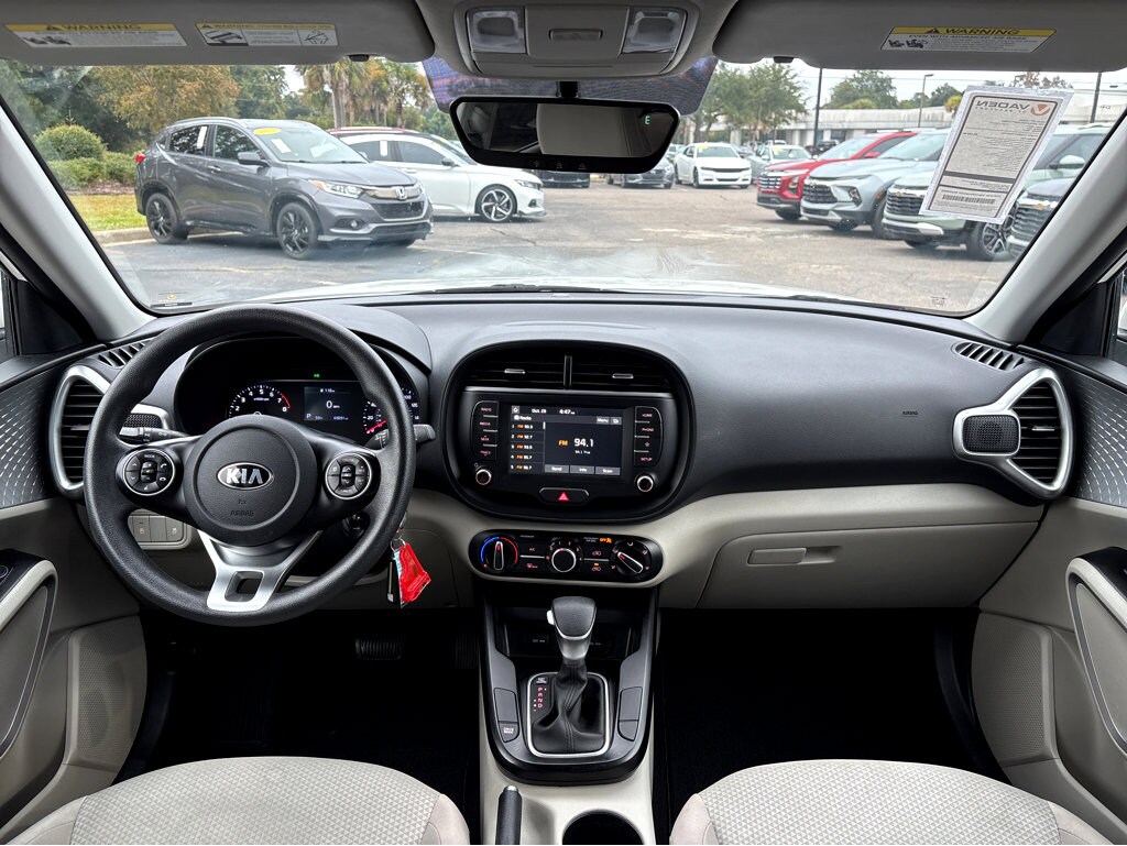 2021 Kia Soul LX photo 3