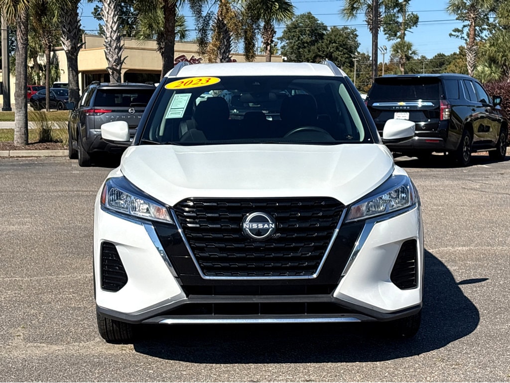 Used 2023 Nissan Kicks SV SUV