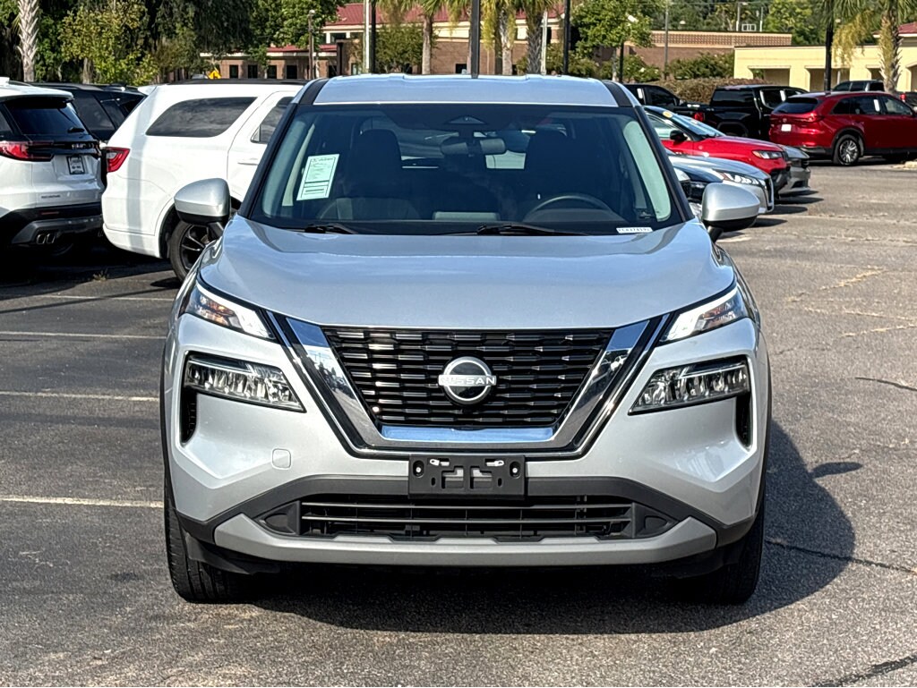 2023 Nissan Rogue SV photo 2