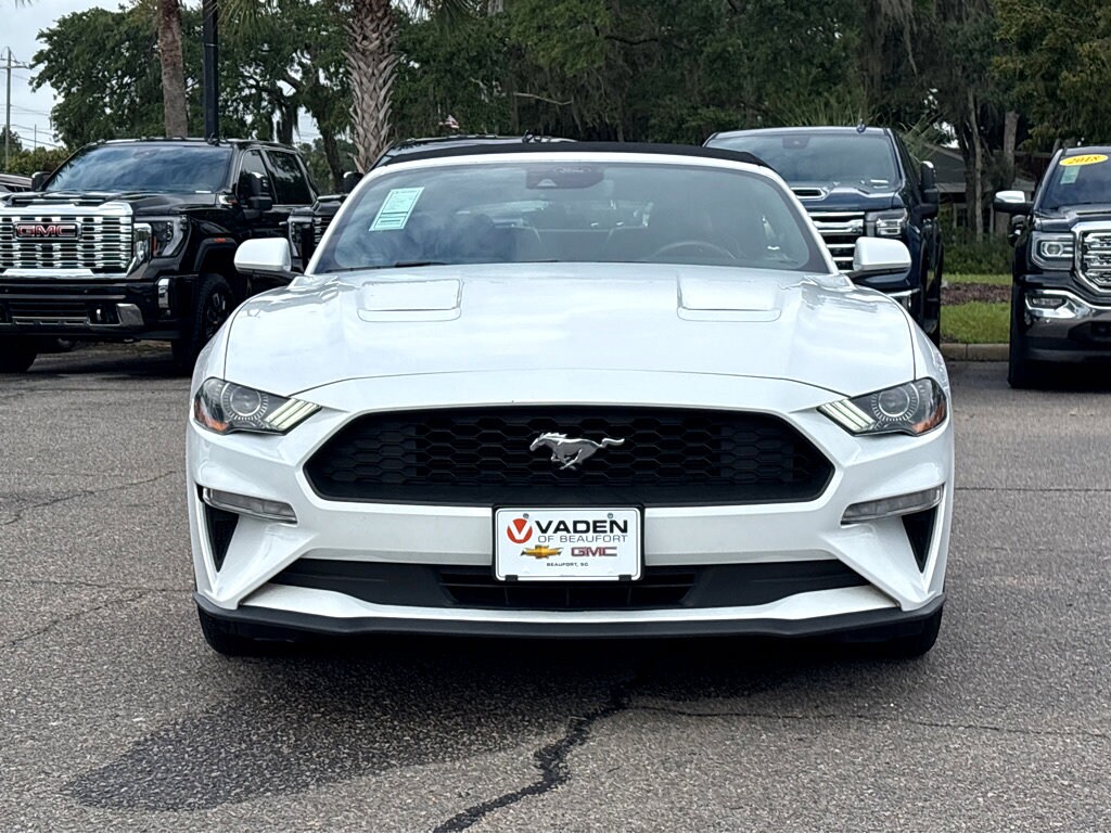 2022 Ford Mustang EcoBoost Premium photo 2