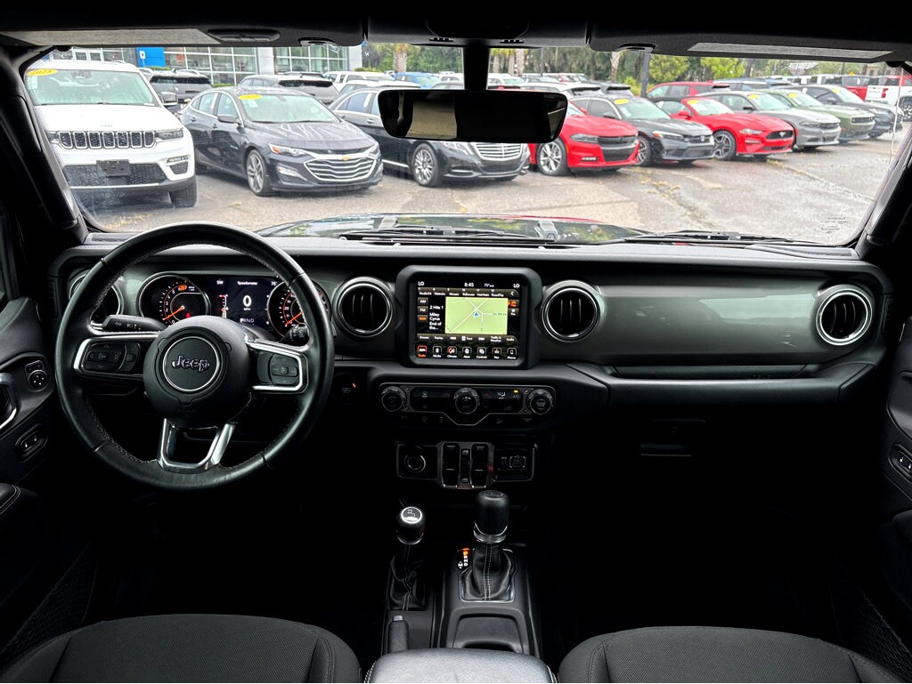 2019 Jeep Wrangler Unlimited Sahara photo 4