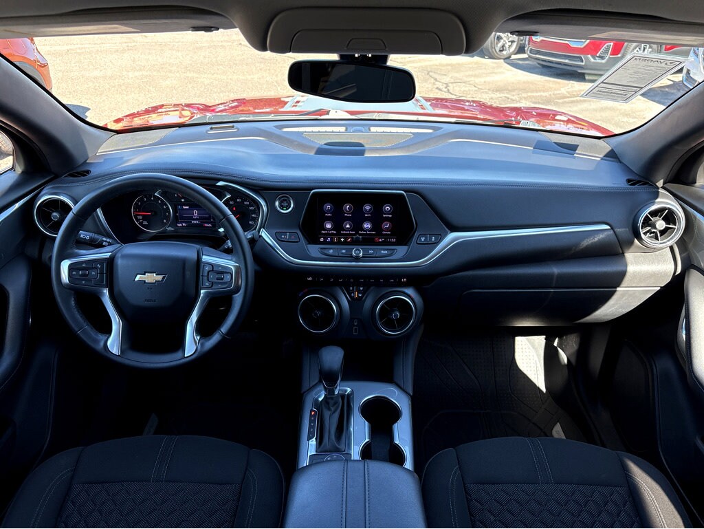 2021 Chevrolet Blazer 2LT photo 2
