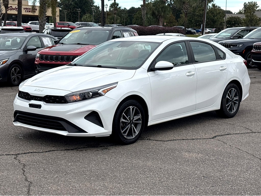 Used 2023 Kia Forte LXS Sedan