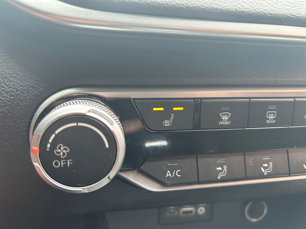 2022 Nissan Altima 2.5 SV photo 2