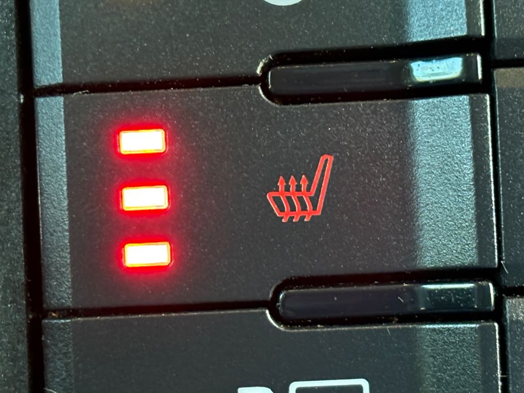 2019 Ford F-150 XLT photo 4