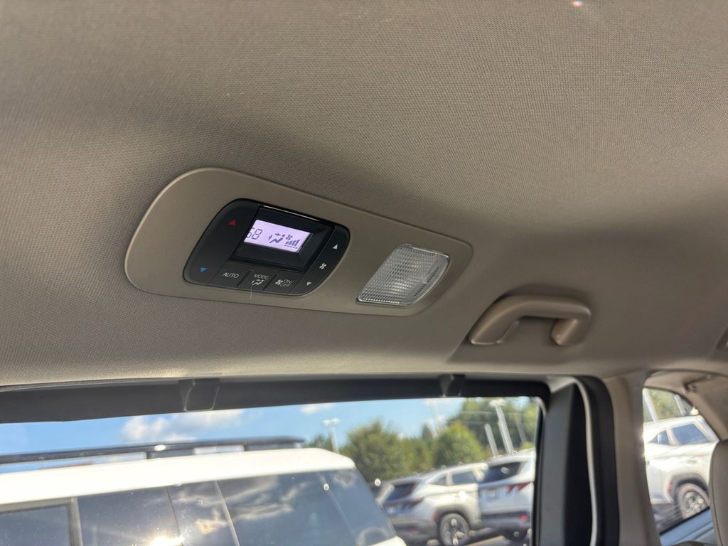 2023 Honda Odyssey EX-L photo 3