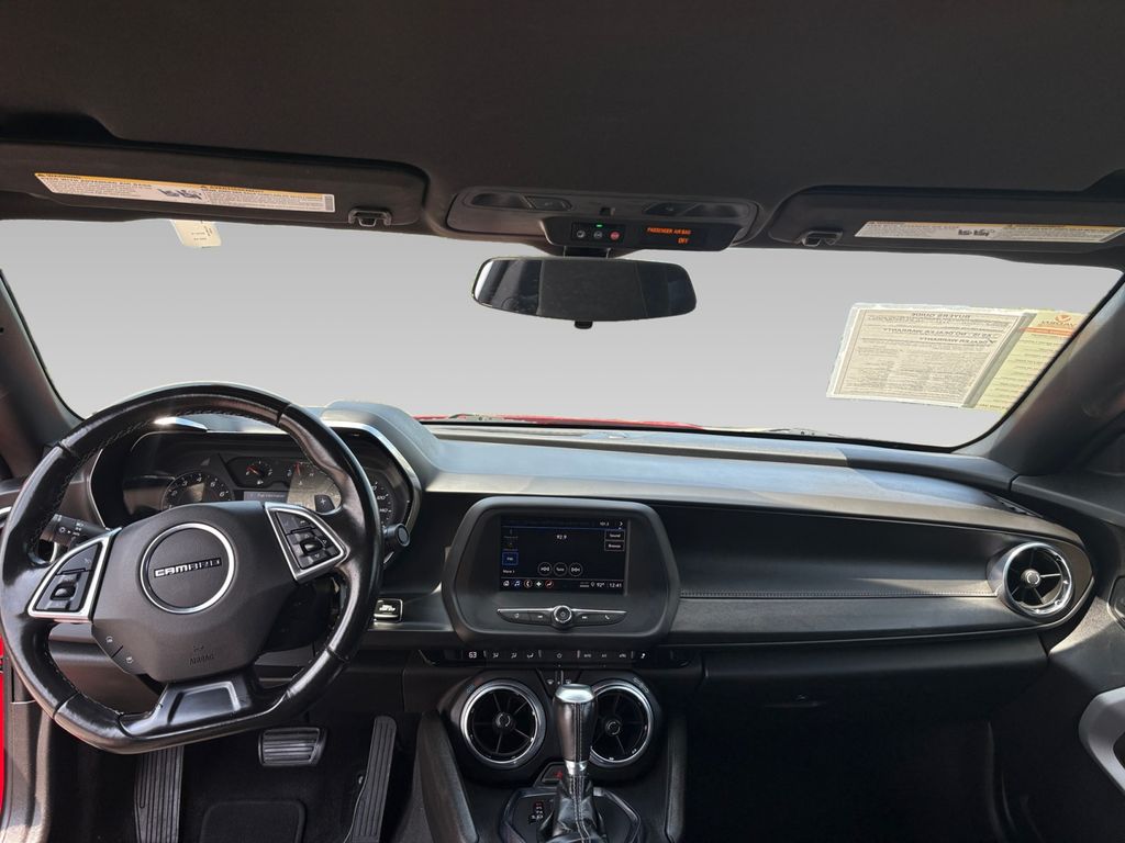 2021 Chevrolet Camaro 1LT photo 3