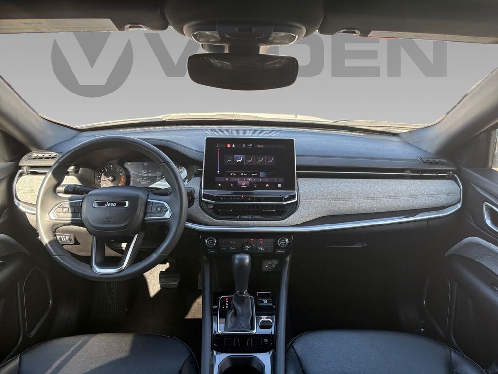 Used 2024 Jeep Compass Latitude SUV