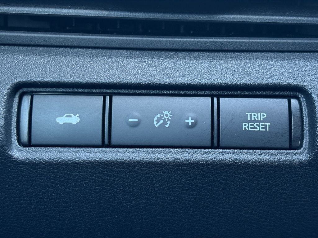 Used 2022 Nissan Altima 2.5 SR Sedan