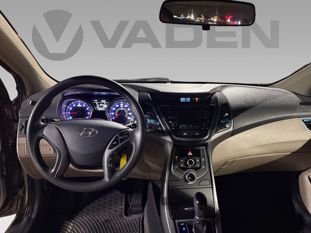 Used 2014 Hyundai Elantra SE Sedan