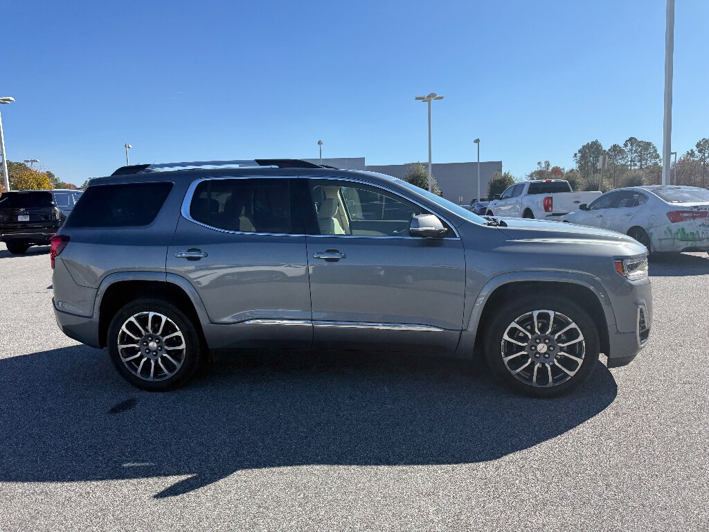 Used 2022 GMC Acadia Denali SUV