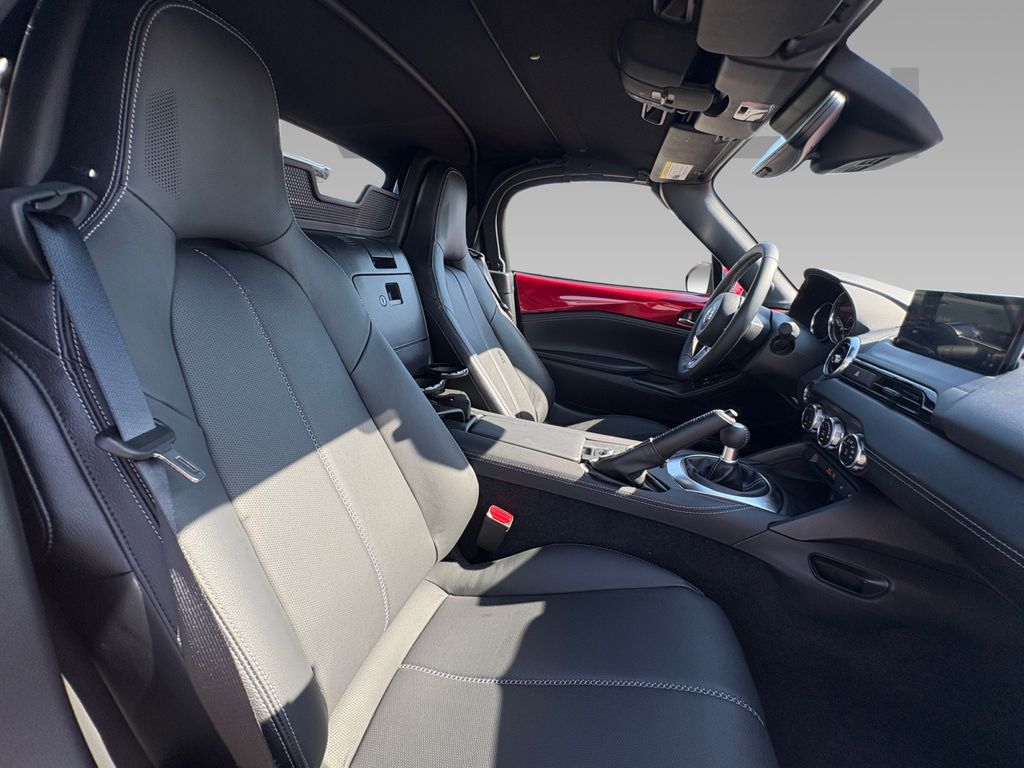2025 Mazda MX-5 Miata 5