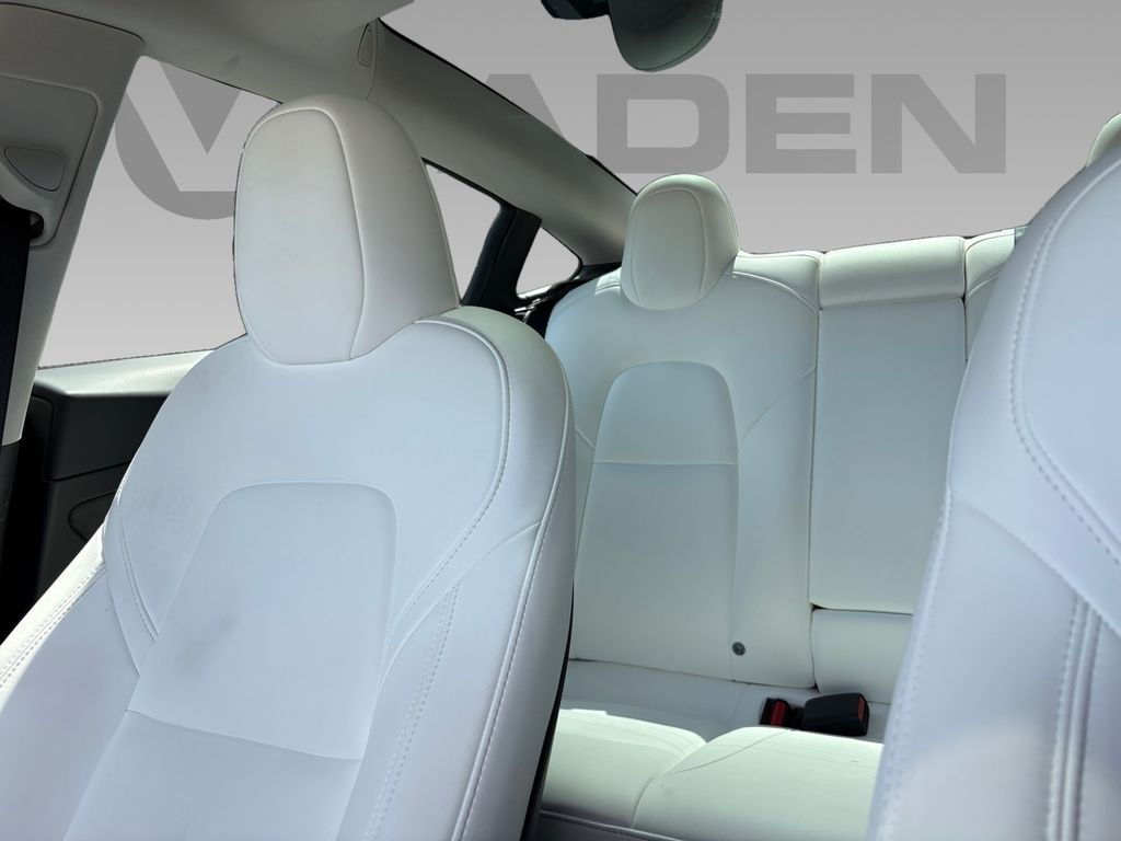 2023 Tesla Model 3 Performance photo 2
