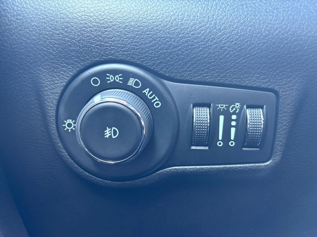 Used 2024 Jeep Compass Latitude SUV