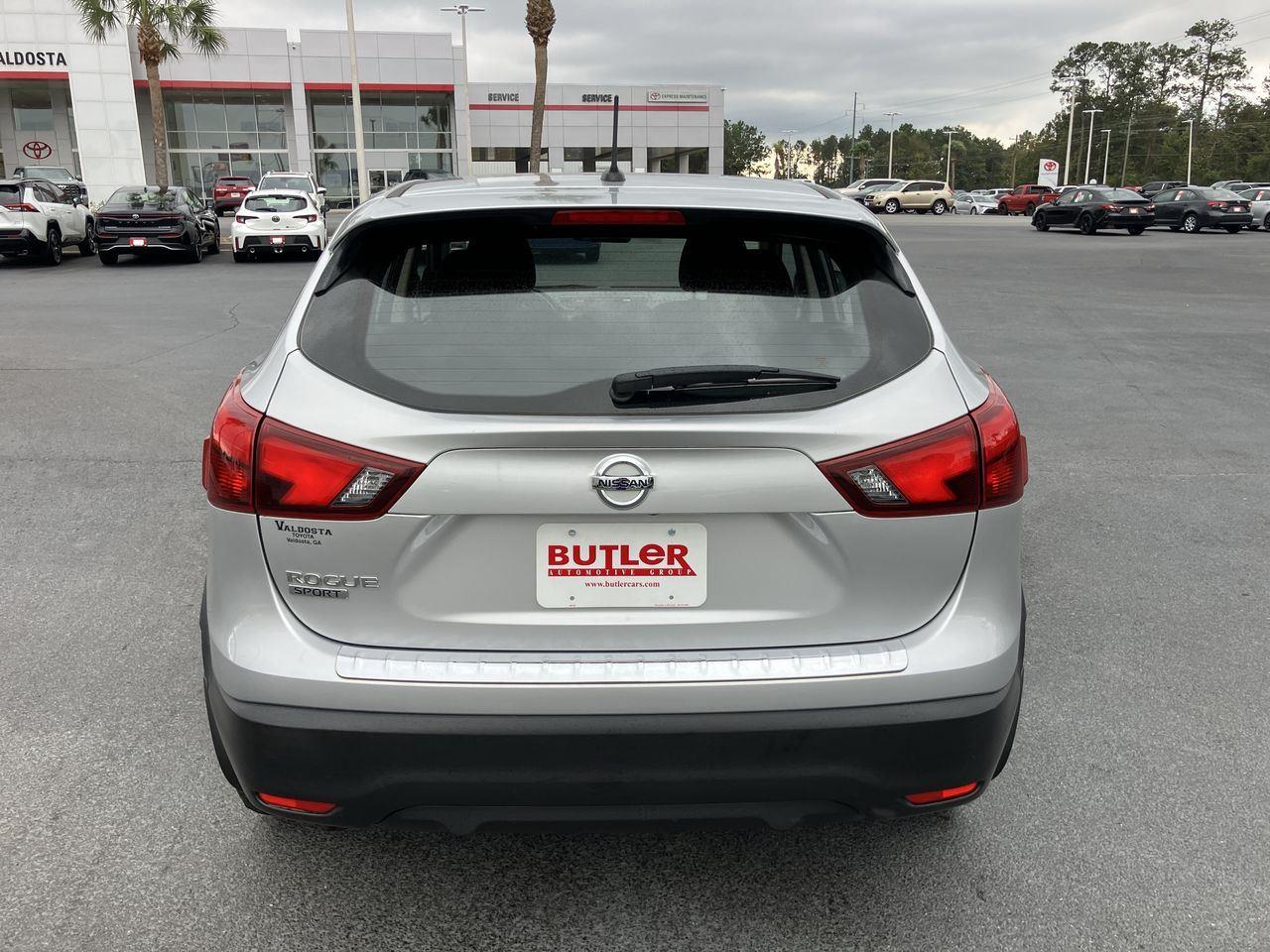 2019 Nissan Rogue Sport S photo 4