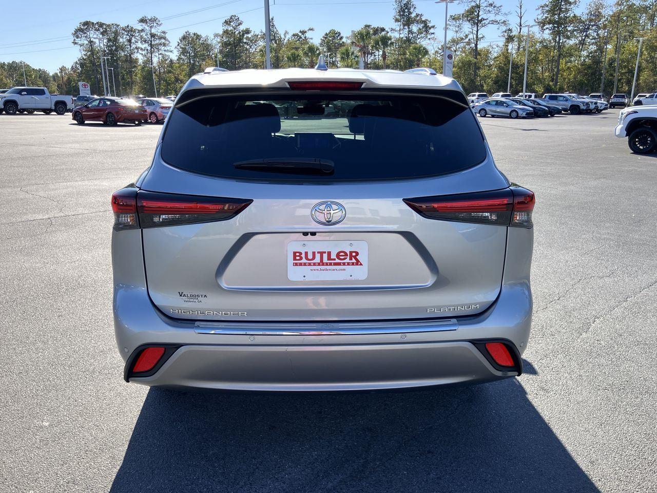 2024 Toyota Highlander Platinum photo 4