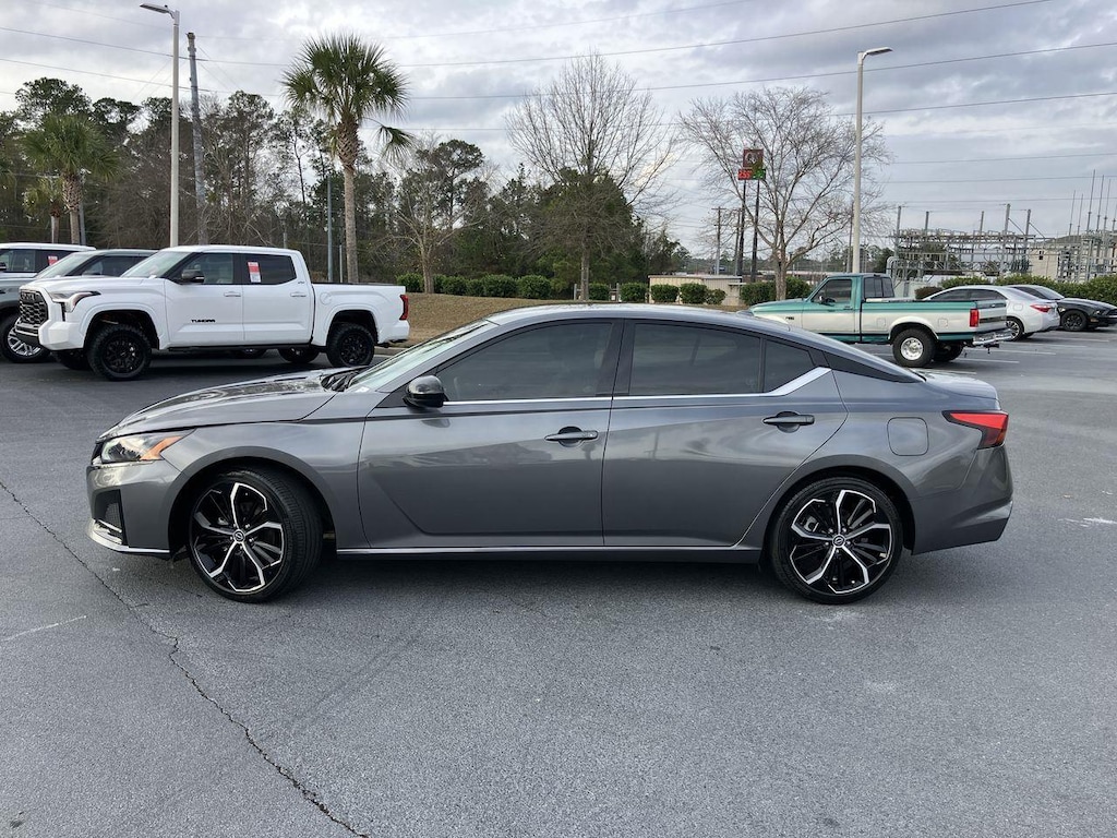 Used 2024 Nissan Altima 2.5 SR Sedan