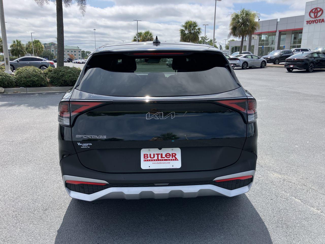 2024 Kia Sportage EX photo 2