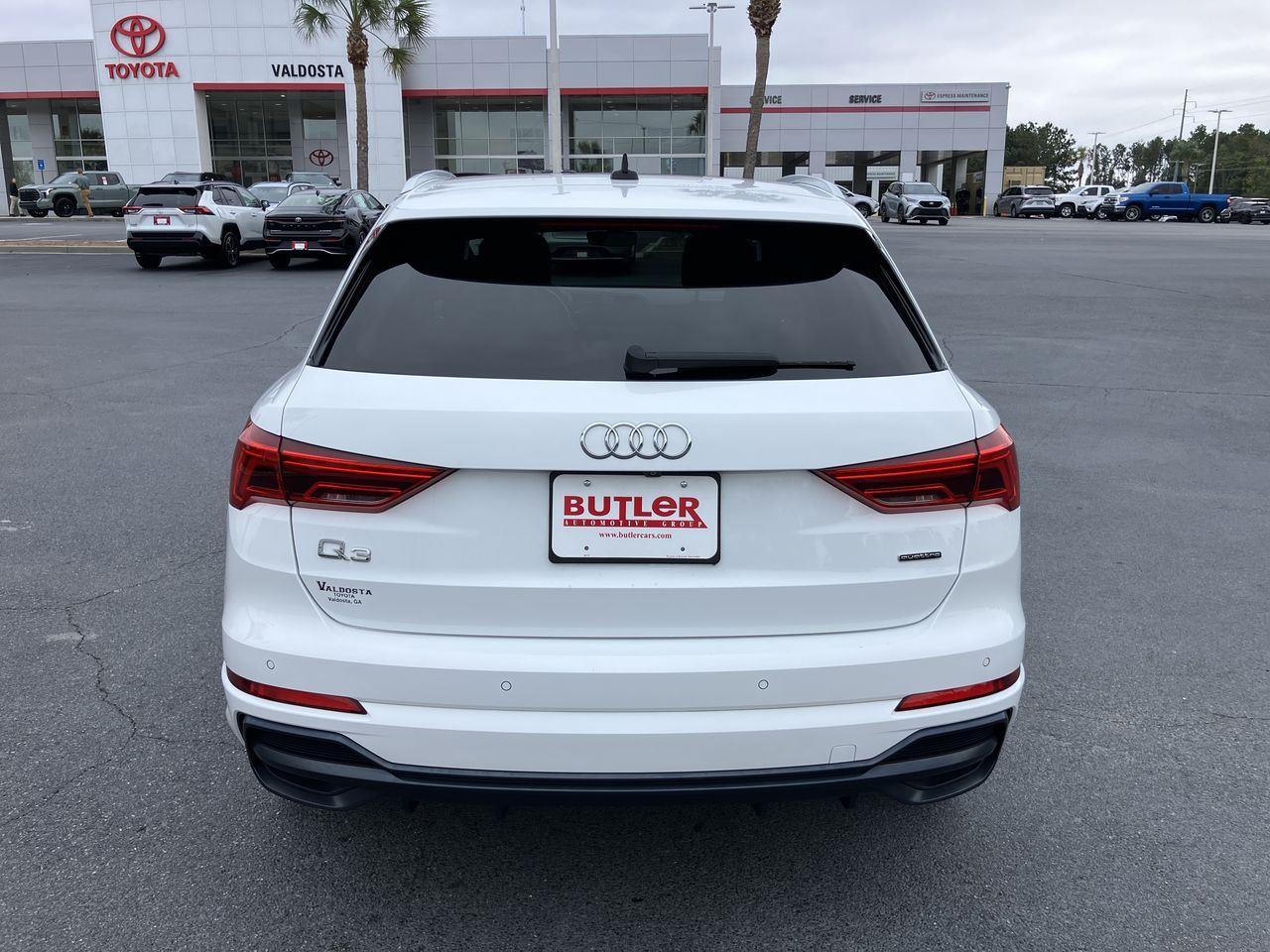 2020 Audi Q3 45 TFSI S line Premium photo 4