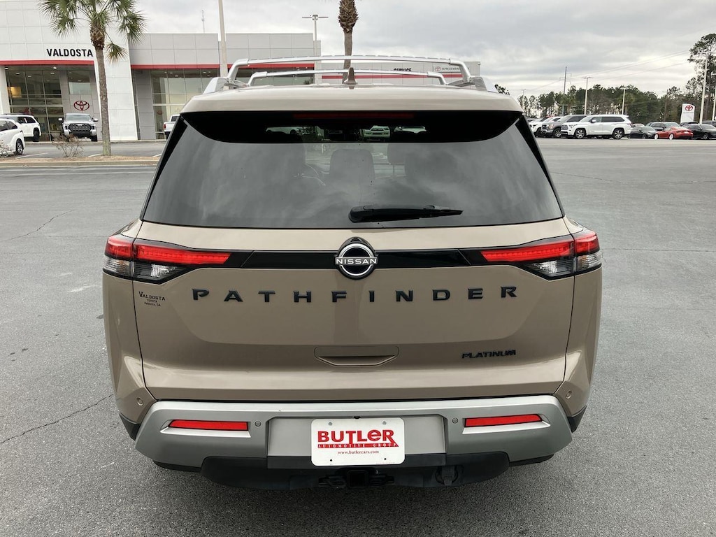 Used 2023 Nissan Pathfinder Platinum SUV