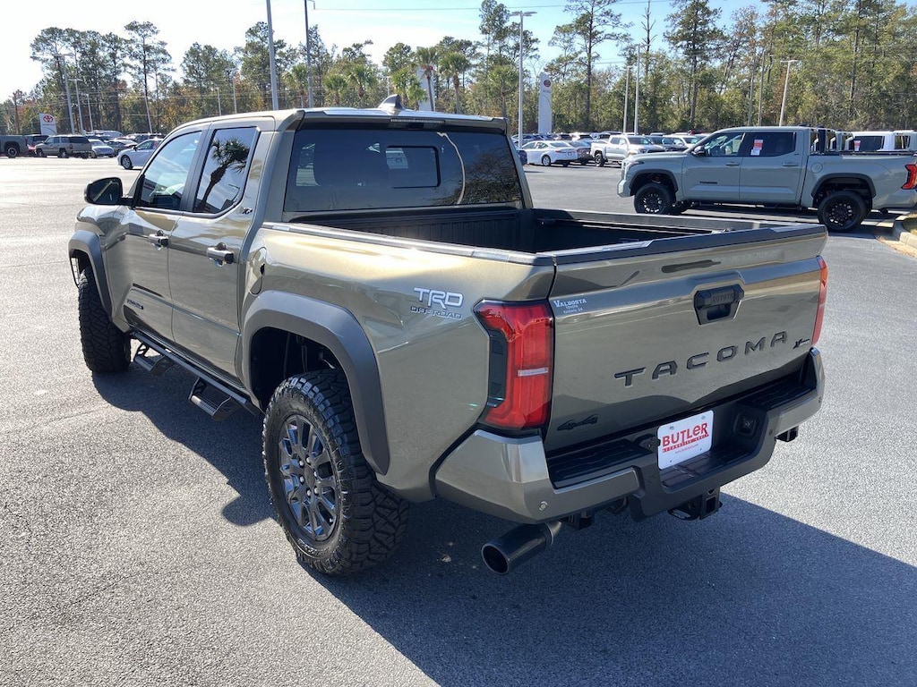 2025 Toyota Tacoma TRD Double Cab photo 4