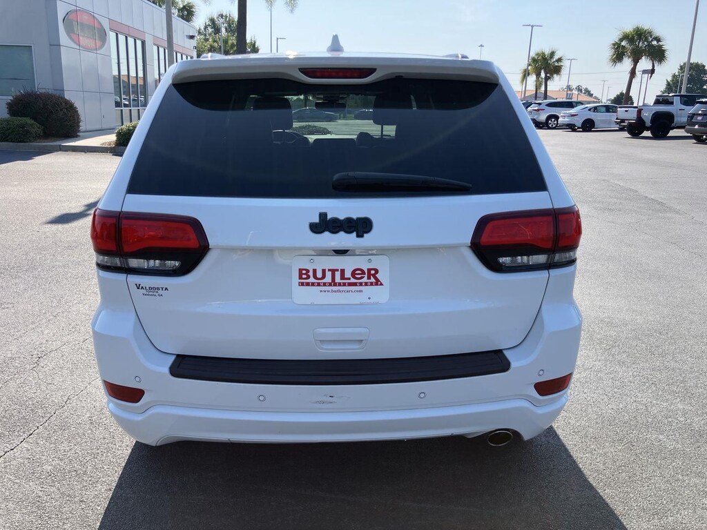 Used 2019 Jeep Grand Cherokee Laredo SUV
