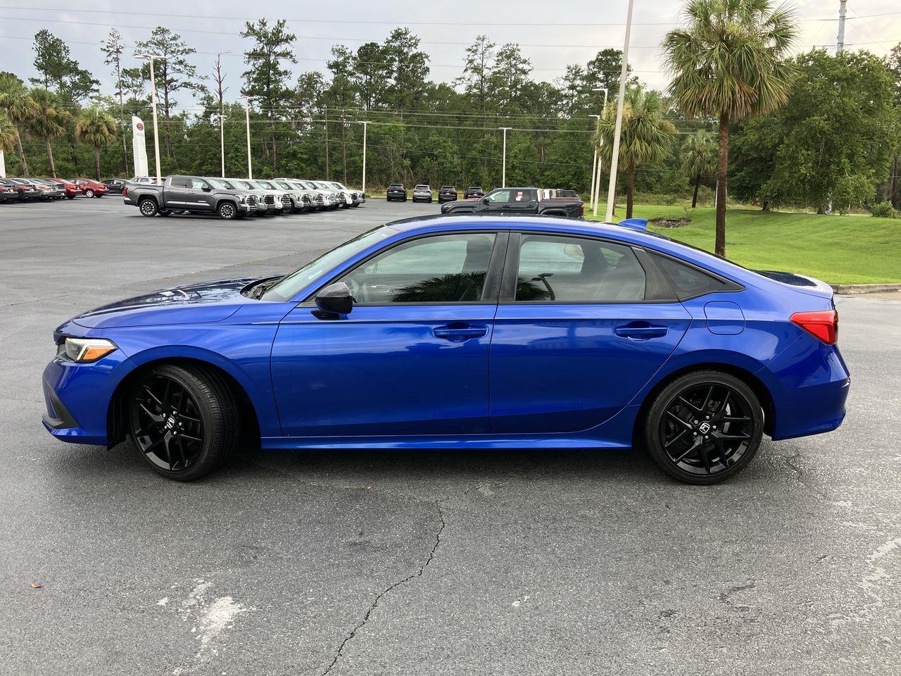 2023 Honda Civic Sport photo 2