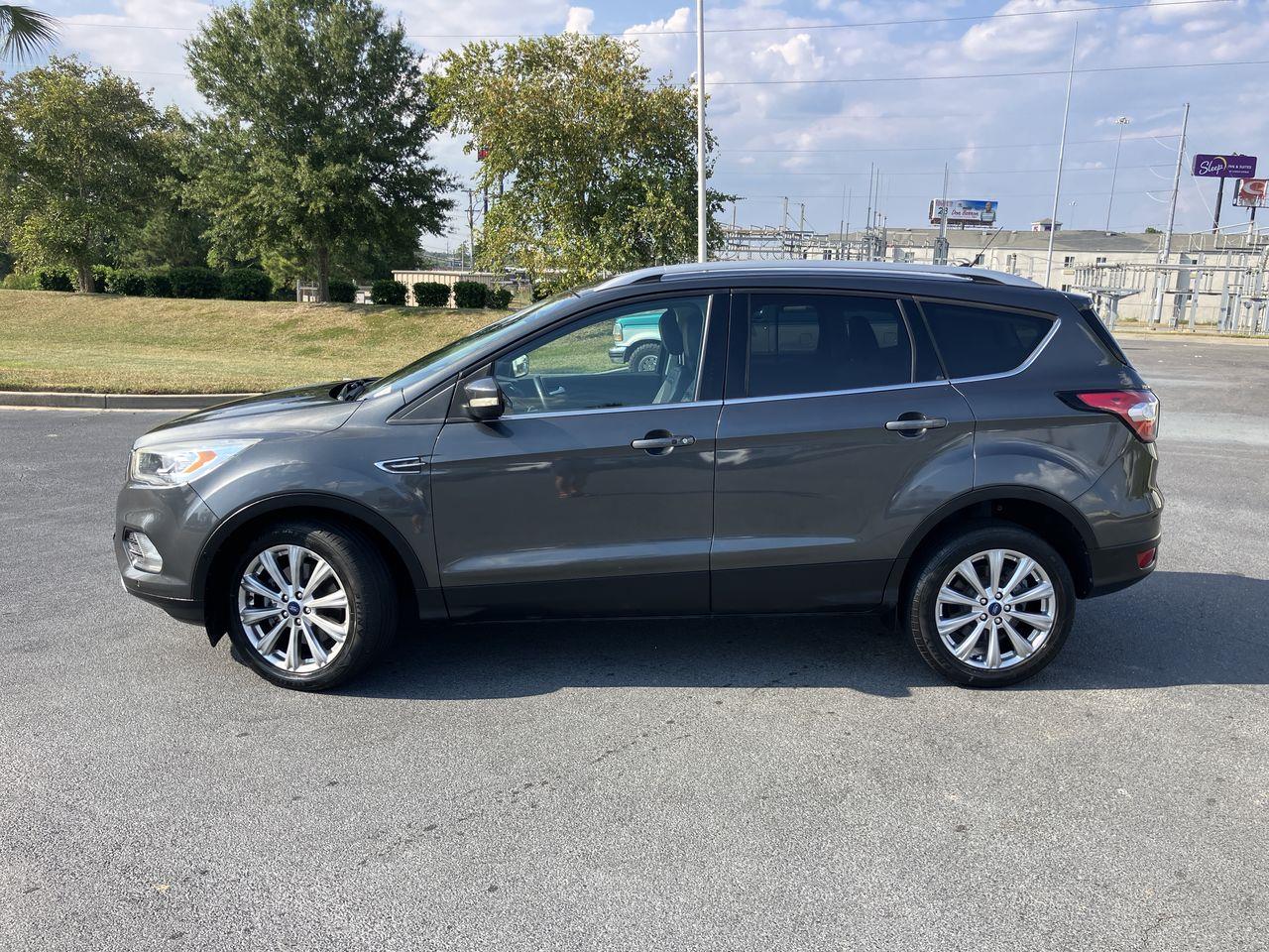 2018 Ford Escape Titanium photo 2