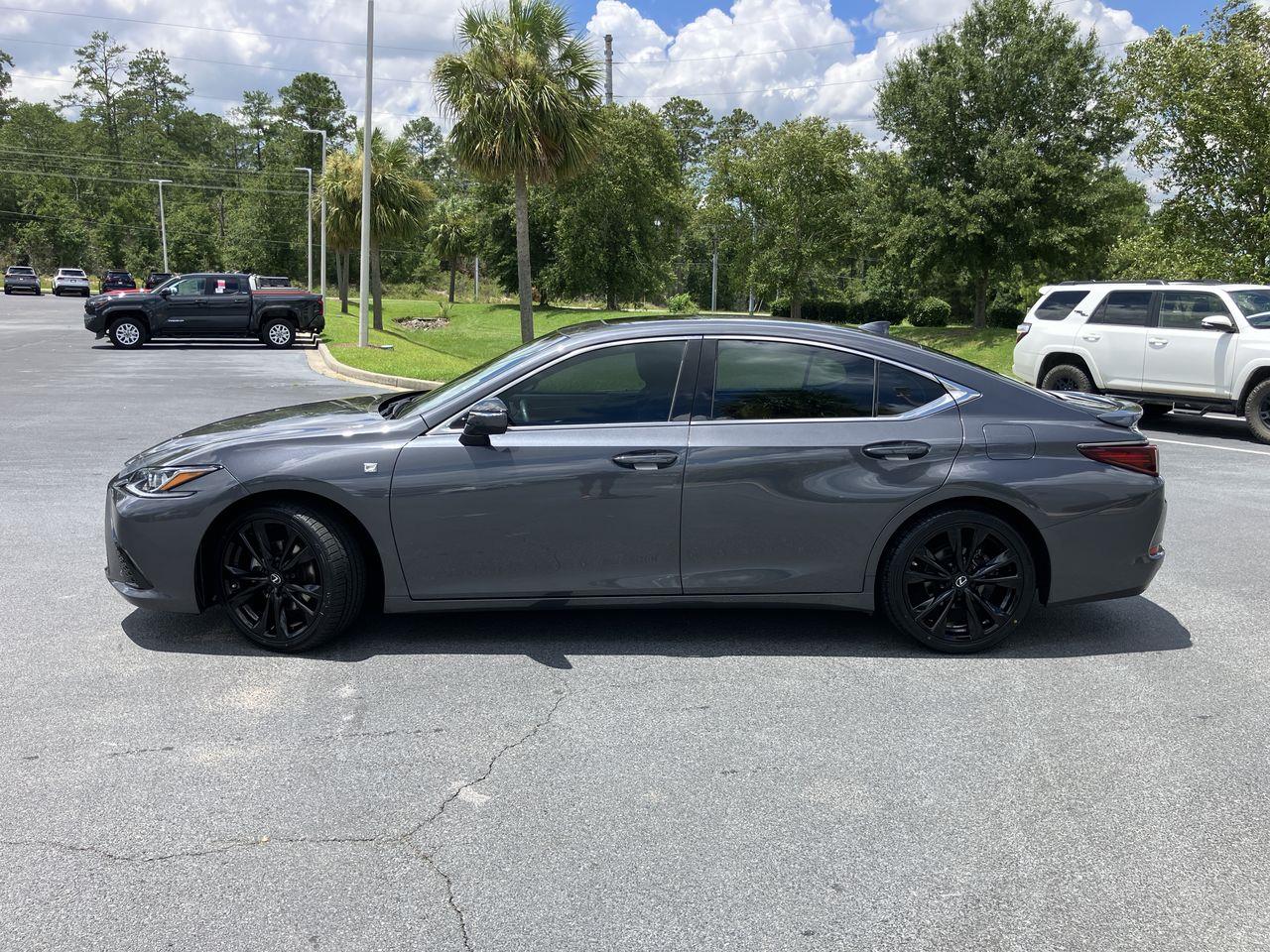 2023 Lexus ES 350 F SPORT Handling photo 2