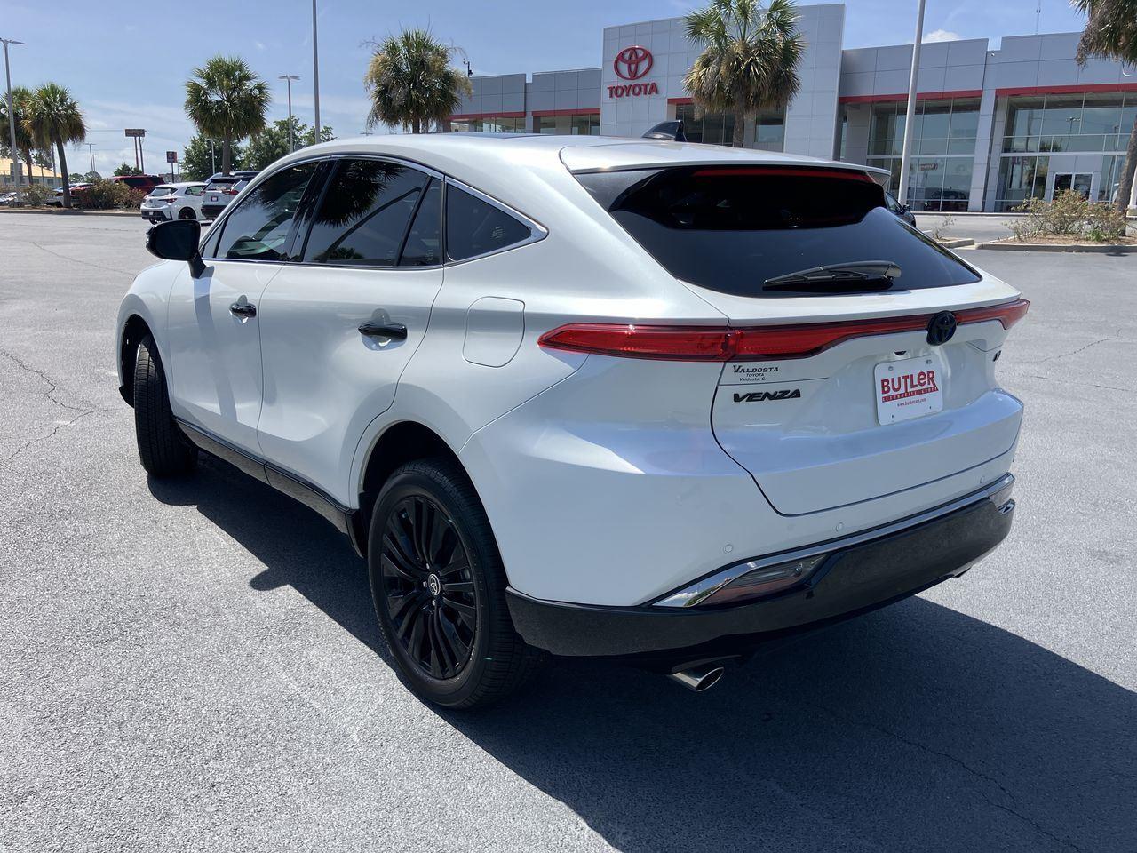 2024 Toyota Venza Nightshade Edition photo 3