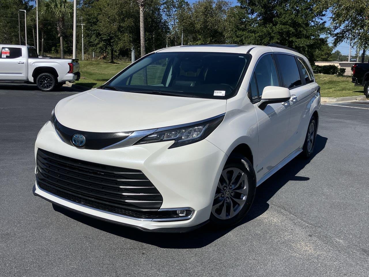 2021 Toyota Sienna XLE