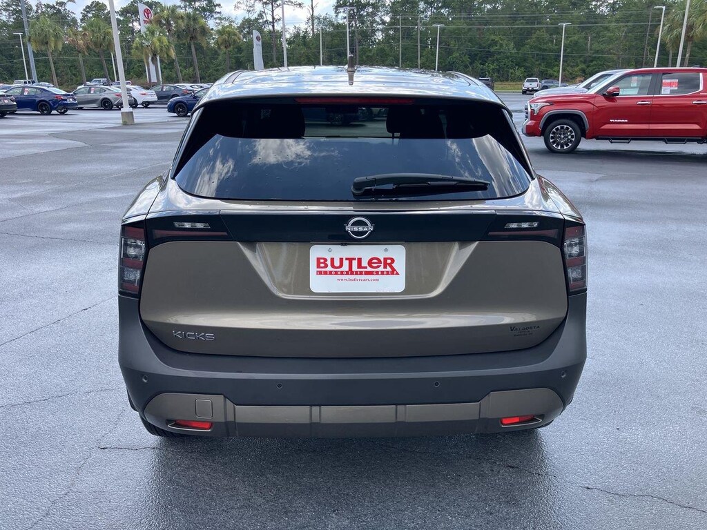 Used 2025 Nissan Kicks SV SUV
