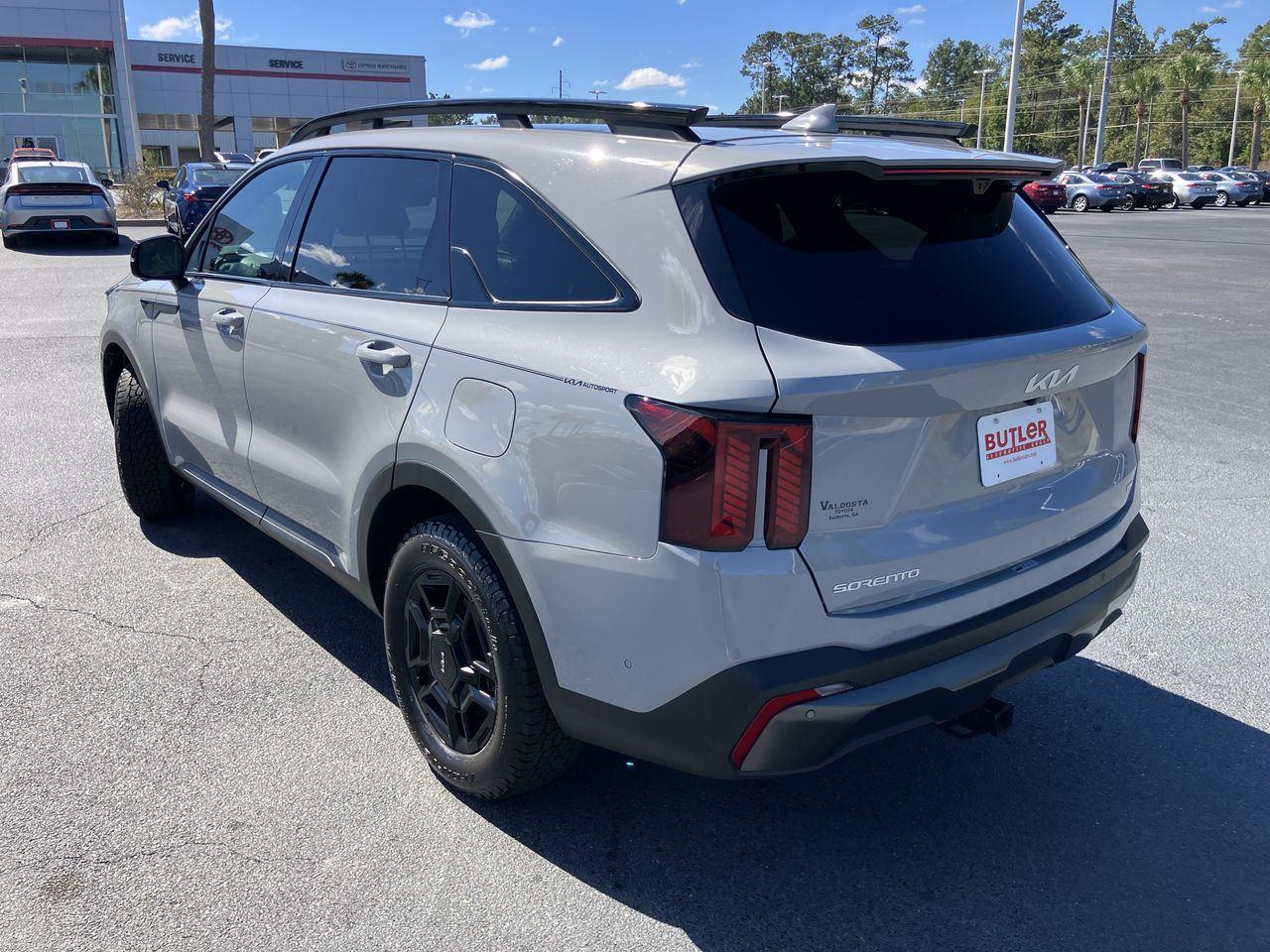 2024 Kia Sorento X-Pro photo 2