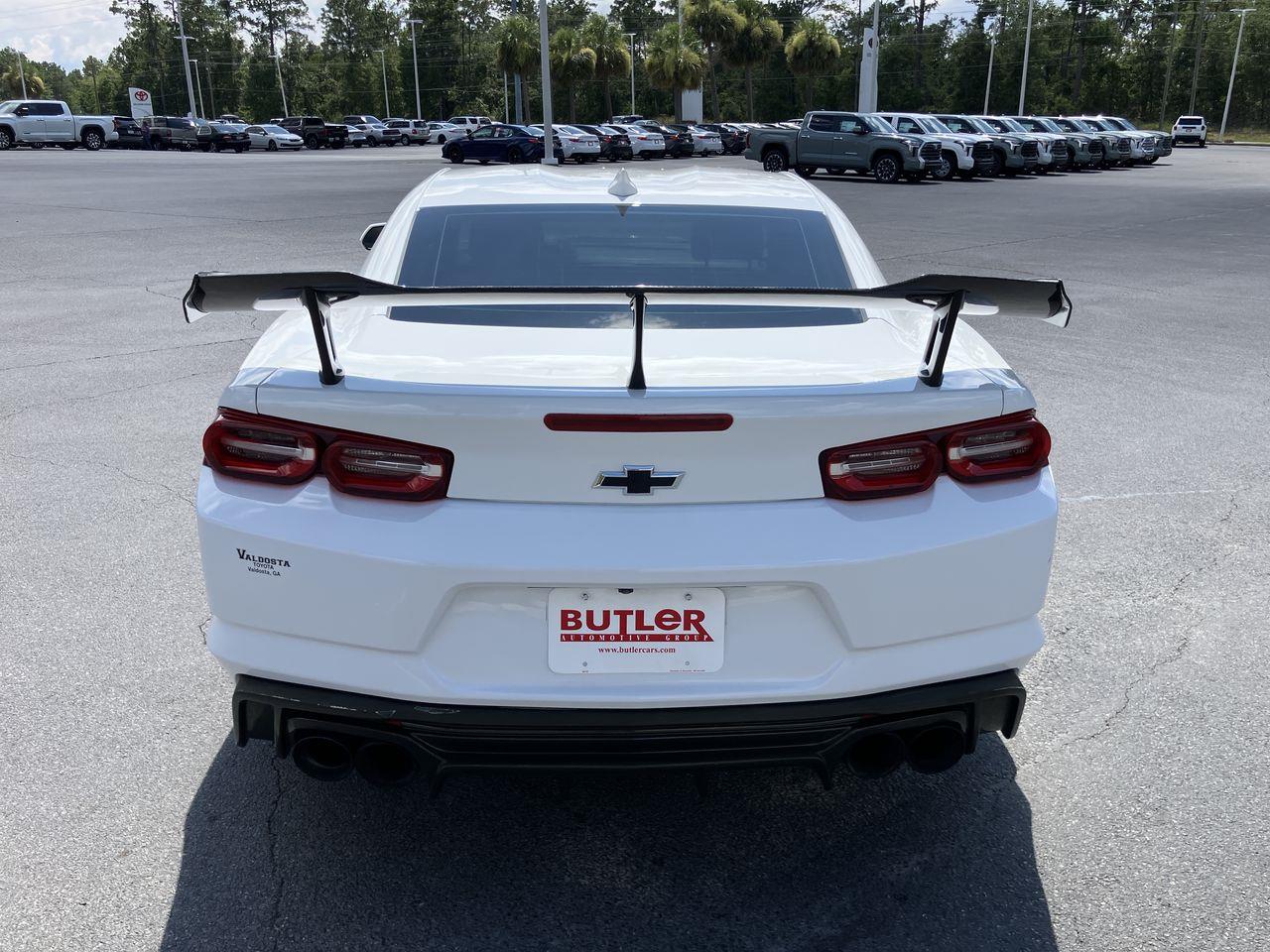 2021 Chevrolet Camaro LT1 photo 4
