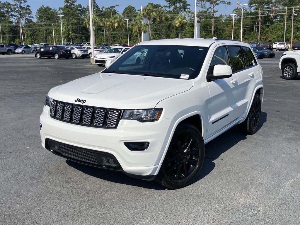 Used 2019 Jeep Grand Cherokee Laredo SUV