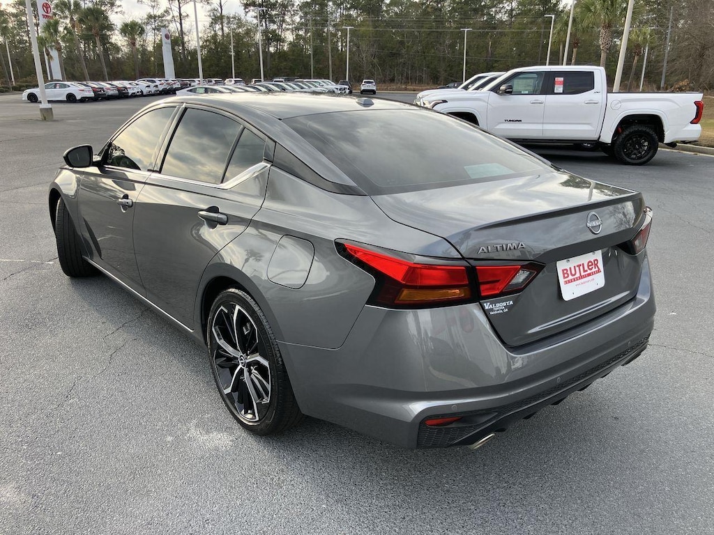 Used 2024 Nissan Altima 2.5 SR Sedan