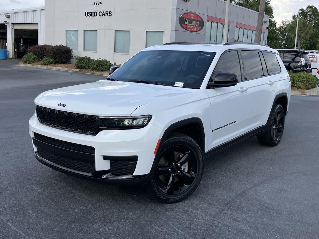 Used 2023 Jeep Grand Cherokee L L Laredo SUV