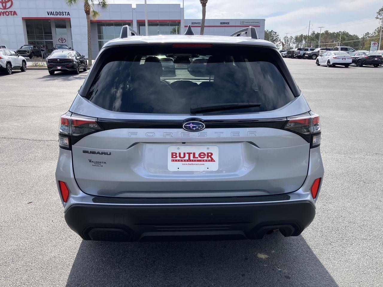 2025 Subaru Forester Premium Base photo 4