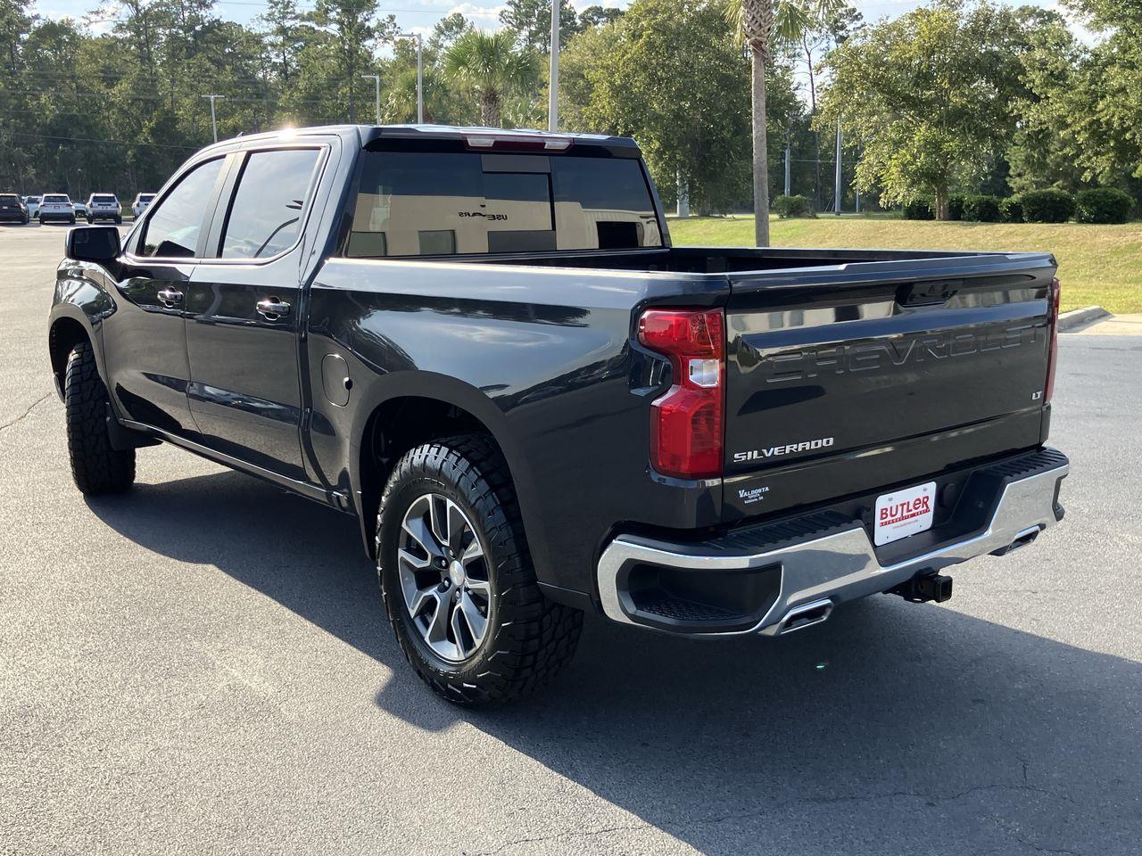 2023 Chevrolet Silverado 1500 LT photo 3