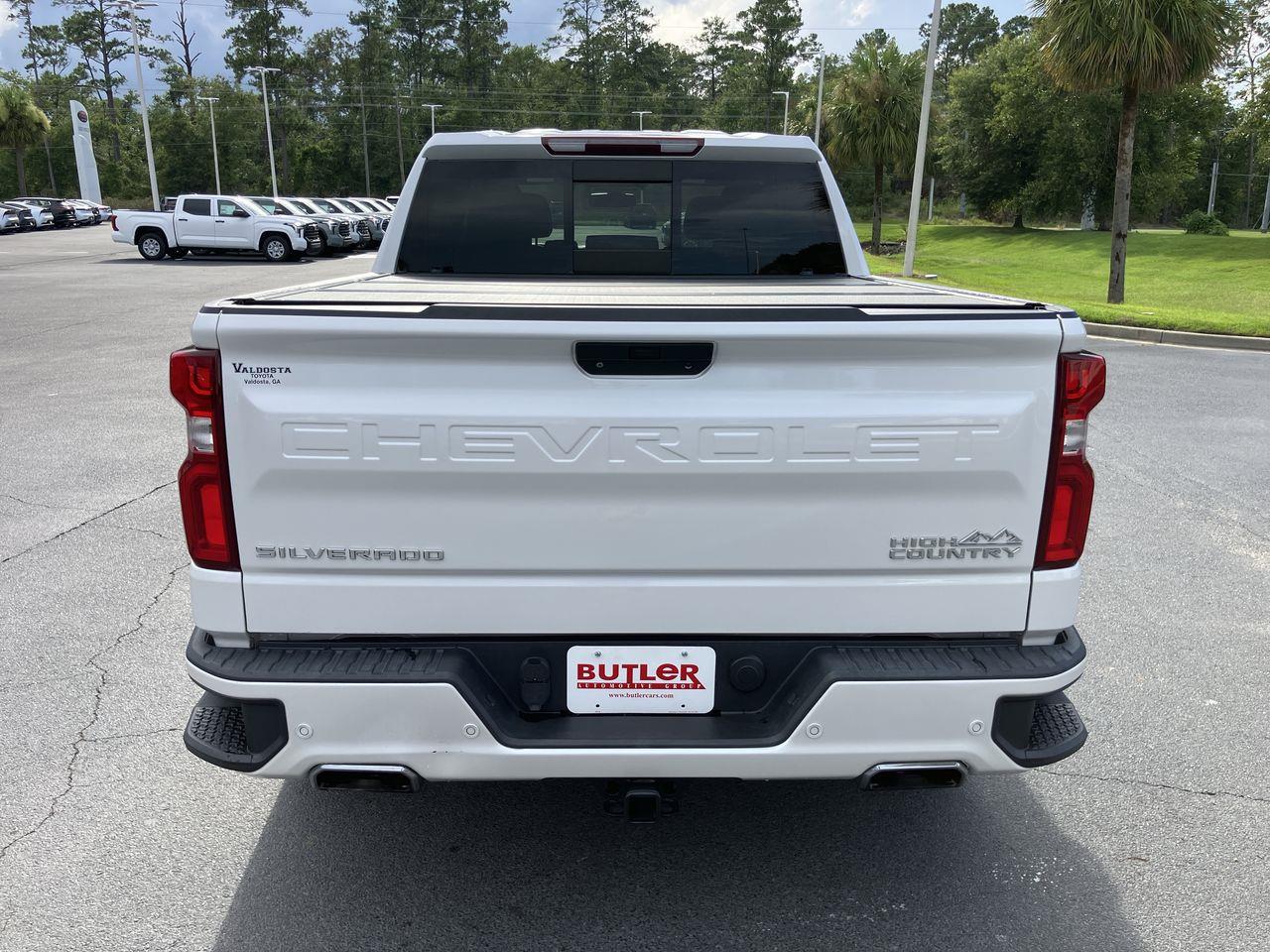 2021 Chevrolet Silverado 1500 High Country photo 3