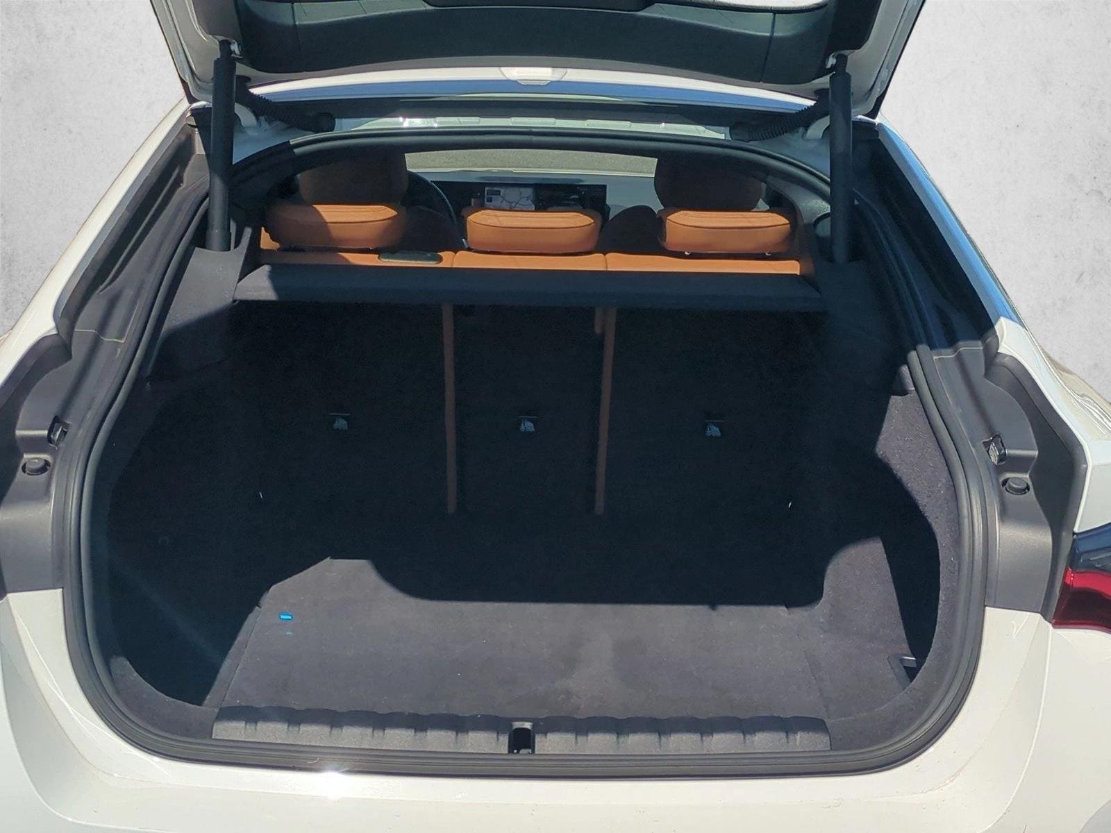 2023 BMW i4 35 - Photo 6
