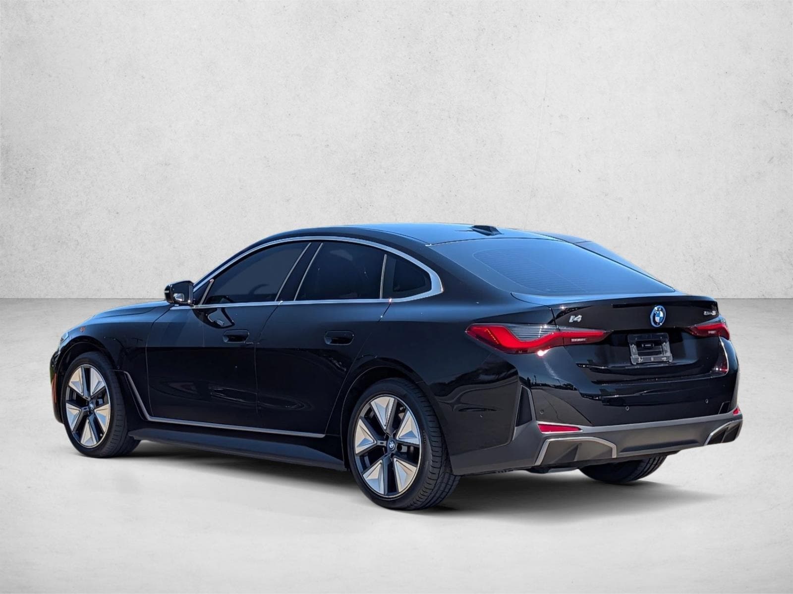 2024 BMW i4 35 - Photo 8