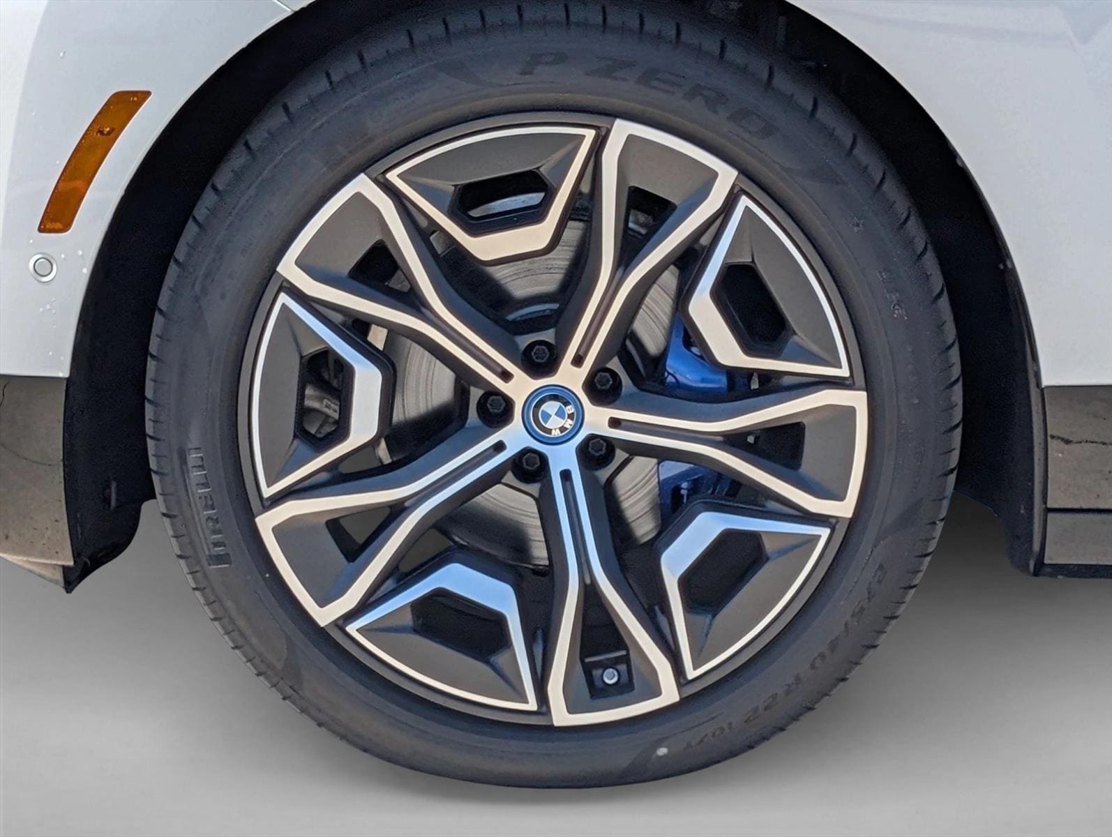 2024 BMW iX Base - Photo 26