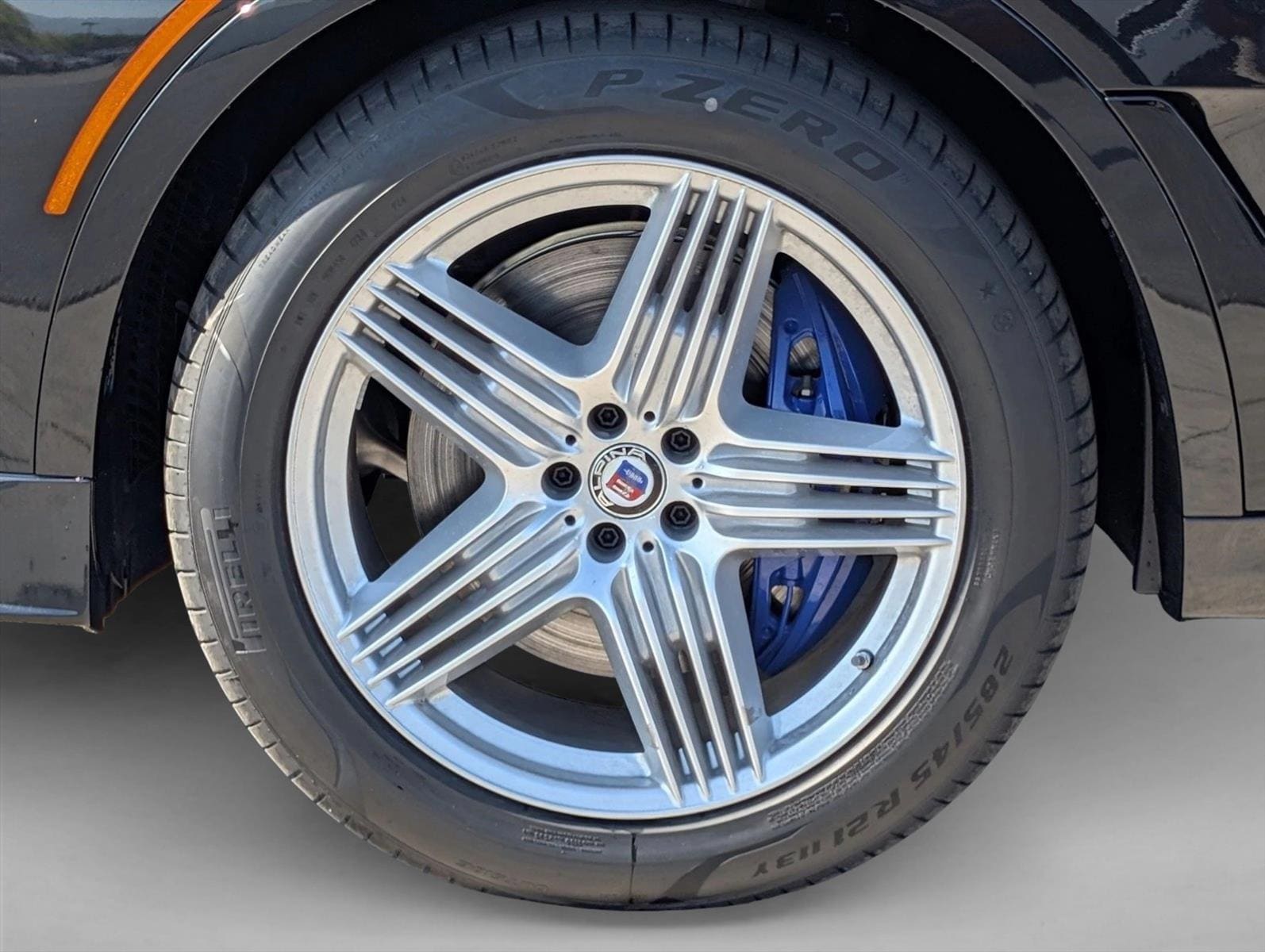 2026 BMW X7 ALPINA XB7 - Photo 8