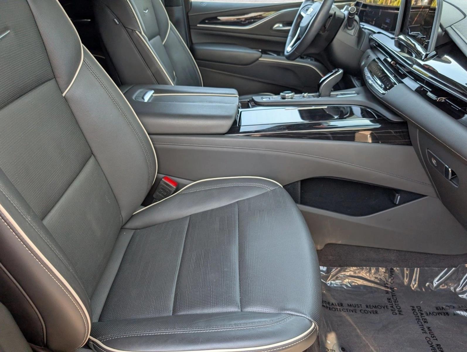 2024 Cadillac Escalade Sport - Photo 26