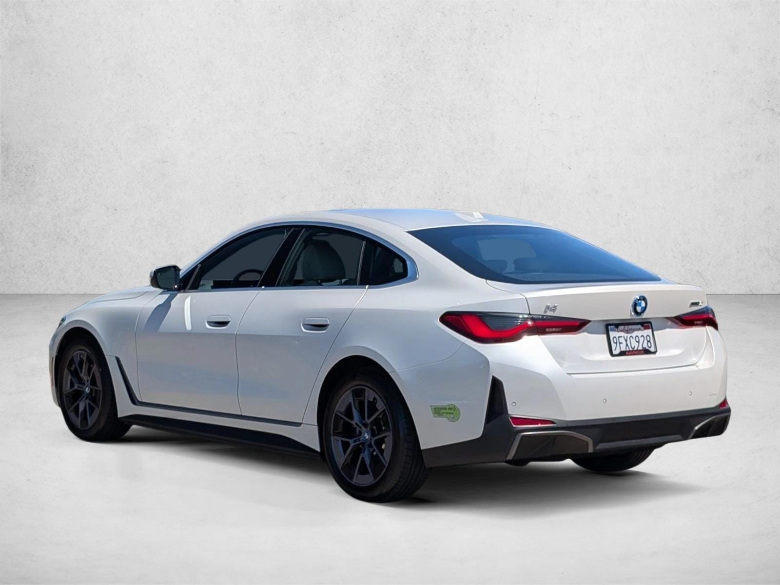 2023 BMW i4 35 - Photo 8