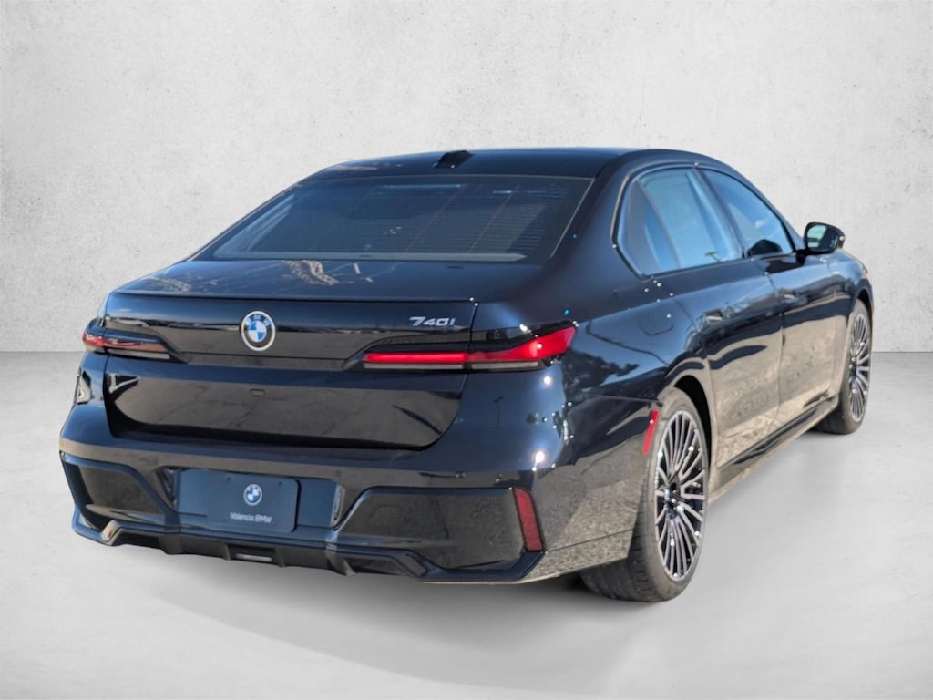 New 2026 BMW 740i Sedan