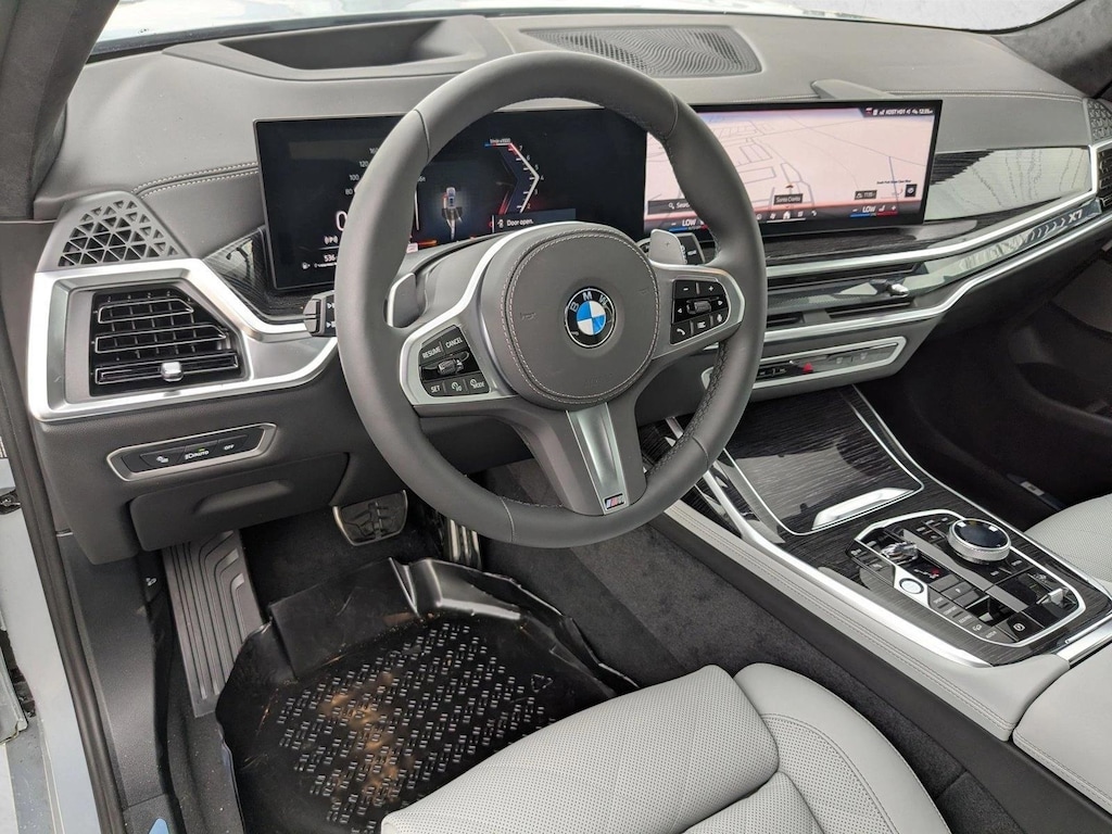New 2026 BMW X7 xDrive40i SUV